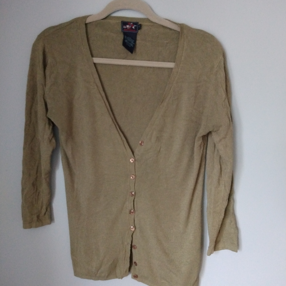 Dark Green Cardigan with Long Sleeves and Button Closure